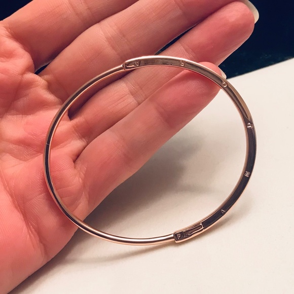 Authentic Pandora Signature I-D Rose Gold Pave Bangle - Picture 8 of 10